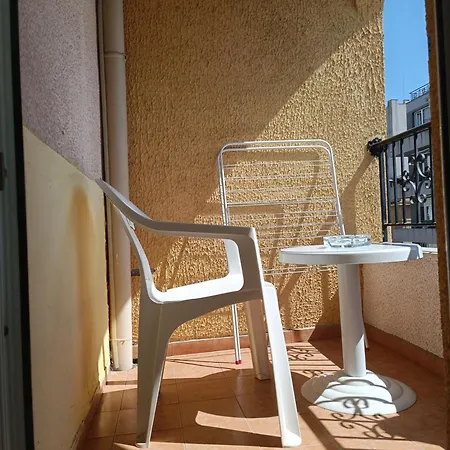 Sunlight Studio Apartment